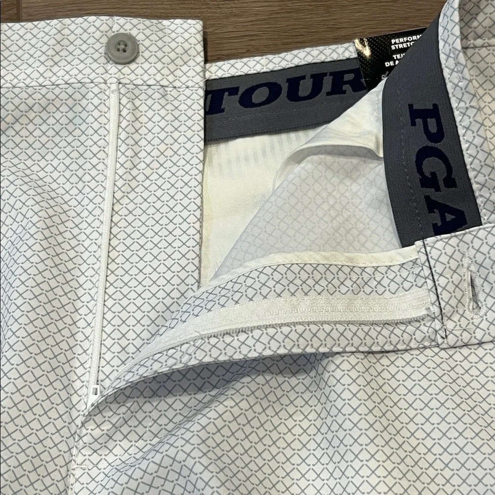 NWT PGA Tour Men's White Golf Club Patterned Shorts Size 38 UPF 50 Wicking - Picture 11 of 15